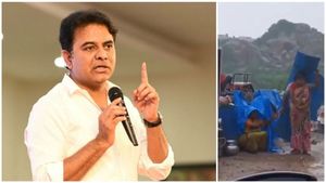 హైడ్రా కూల్చివేతలతో.. వర్షంలోనే పేదలు: కేటీఆర్‌ వీడియో ట్వీట్