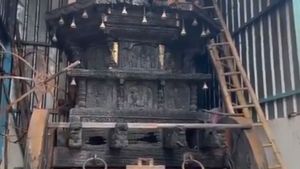 మరో అంతర్వేది- రథానికి నిప్పు: అప్పుడు జగన్‌పై- ఇప్పుడు ఎవరిపై వేస్తారు?