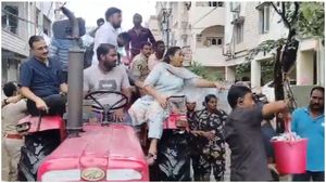 బిజీ బిజీగా మంత్రులు- ట్రాక్టర్‌పై అనిత