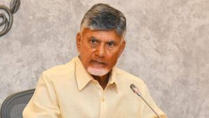 చంద్రబాబుకు ఏవైనా సలహాలు ఇవ్వాలనుకుంటున్నారా?: లింక్ ఇదే