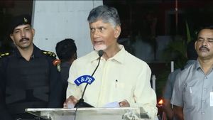 వివేకాను హత్య చేసిన వాళ్లు `ఇలాంటివీ` చేయగలరు: చంద్రబాబు అనుమానం