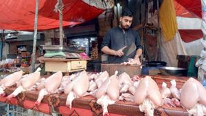 Chicken: నాన్ వెజ్ ప్రియులకు షాక్.. భారీగా పెరిగిన చికెన్ ధర..!