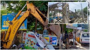 గుంటూరులో ముందస్తు హైడ్రా యాక్షన్-దున్నేస్తున్న జేసీబీలు..!
