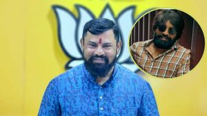Johnny Master: జానీ మాస్టర్ ను కఠినంగా శిక్షించాలన్న రాజా సింగ్..!