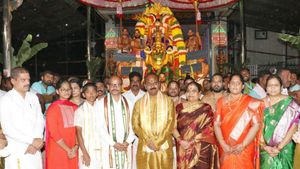 TTD: తిరుమలలో ఘనంగా మాదిరి బ్రహ్మోత్సవ గడుడ సేవ, టీటీడీ సమీక్ష 