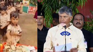 చంద్రబాబును కదిలించిన చిట్టి చేతులు