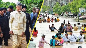 వరద బాధితులకు కొత్తగా రుణాలు - అమలు ఇలా..!!