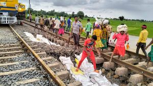 ఏపీ, తెలంగాణాల్లో నేడు రద్దయిన రైళ్ల వివరాలివీ.. 