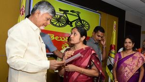 దసరా నుంచి మహిళలకు ఊహించని గిఫ్ట్ ఇవ్వబోతున్న చంద్రబాబు