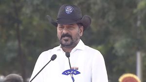 సిద్దంగా ఉండండి - సీఎం రేవంత్ కీలక ప్రకటన..!!