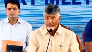  మర్యాదగా ఉంటే మర్యాదగా ఉంటాం: సోషల్ మీడియాకు చంద్రబాబు హెచ్చరిక