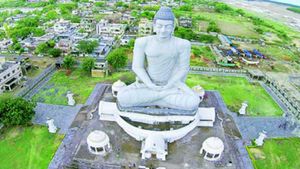 అమరావతిలో 47 అంతస్థుల భవనాలు - ప్లాన్, షెడ్యూల్ ఫిక్స్..!!