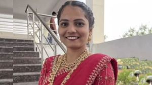 హైదరాబాద్‌లో ఘోరం.. యాసిడ్ తాగి డిగ్రీ విద్యార్థిని ఆత్మహత్య