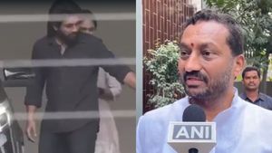  అల్లు అర్జున్‌‌‌కు పెరుగుతున్న `రాజకీయ` మద్దతు?