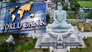 అమరావతికి బిగ్ షాక్-రుణం ఇవ్వొద్దంటూ ప్రపంచ బ్యాంక్ కు మరో ఫిర్యాదు..!