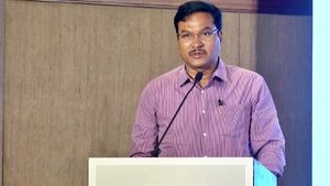 హైడ్రా కమిషనర్ రంగనాథ్ మరో కీలక నిర్ణయం