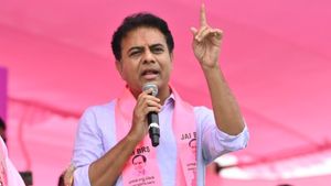కేటీఆర్ విచారణ వేళ ఉత్కంఠ పరిణామాలు..!!