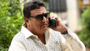 వేధింపులు తాళలేక.. సైబర్ క్రైమ్ పోలీసులకు పృథ్వీరాజ్ ఫిర్యాదు