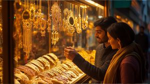 Gold Price : 10 గ్రాముల బంగారం ధర రూ. 88,500 ..  సరికొత్త రికార్డులో పసిడి!