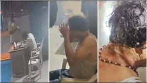 Hyderabad: హ్యాపీ హోలీ అంటూ భూలక్ష్మీ ఆలయంలో అధికారిపై యాసిడ్ దాడి