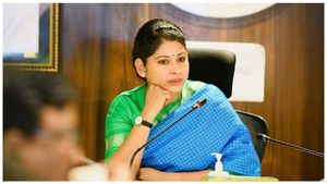 చిక్కుల్లో స్మితా సభర్వాల్!