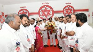  జనసేన ఎమ్మెల్యేల రహస్య భేటీ - ఇలా అయితే కష్టం, తేల్చండి..!?