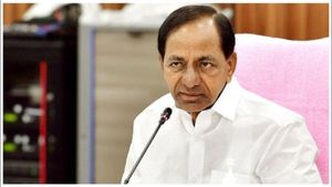 కేసీఆర్‌కు హైకోర్టులో ఊరట: 2011 నాటి కేసు కొట్టివేత