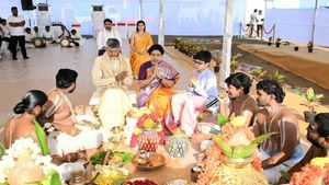 చంద్రబాబు రాజకీయ జీవితంలో కీలక అడుగు..!!