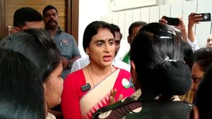 షర్మిల హౌస్ అరెస్ట్: లా అండ్ ఆర్డర్ ప్రాబ్లమ్ 