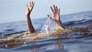 రంగనాయక సాగర్ రిజర్వాయర్ వద్ద విషాదం.. ఇద్దరు మృతి ! 