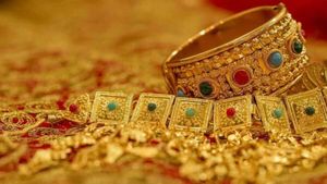 Gold Price Today: పసిడి ప్రియులకు బిగ్ షాక్.. ఒక్క రోజులో ఇంత మార్పా..?