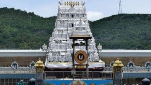 తిరుమలకు అనూహ్య తాకిడి