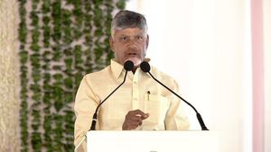 అహ్మదాబాద్ విమాన ప్రమాదం- చంద్రబాబు అనూహ్య నిర్ణయం..!!