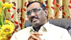 Kommineni Srinivasa Rao: ఎట్టకేలకు జైలు నుంచి కొమ్మినేని విడుదల..! 