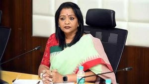 అంతు చూస్తాం.. హైదరాబాద్‌ మేయర్‌ విజయలక్ష్మికి బెదిరింపులు 