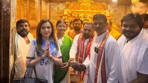 బల్కంపేట ఎల్లమ్మ ఆలయానికి భారీ విరాళం ఇచ్చిన నీతా అంబానీ..!