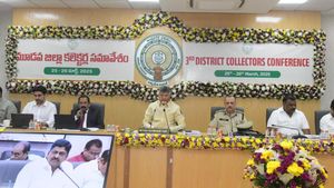  చంద్రబాబు మార్క్ ప్రక్షాళన - బదిలీలు, కీలక నియామకాలు..!!