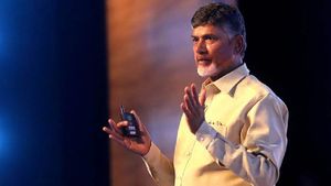 నా వల్లే సత్య నాదెల్లా మైక్రోసాఫ్ట్ సీఈఓ అయ్యాడు - సీఎం చంద్రబాబు