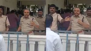  నా కొడకా కాల్చి పడేస్తా..వైసీపీ కార్యకర్తలపై అసభ్య పదజాలంతో రెచ్చిపోయిన డీఎస్పీ