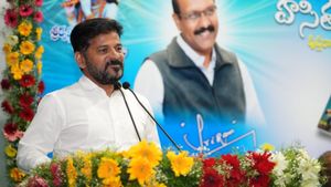 అంతకన్నా మూర్ఖత్వం ఉండదు- రేవంత్ నోట..