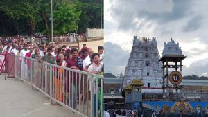 అవి లేకుంటే తిరుమలలో నో ఎంట్రీ: తప్పనిసరి చేసిన టీటీడీ