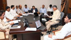  అమరావతి భూ సేకరణ నోటిఫికేషన్ వెనక్కు - కీలక నిర్ణయాలు..!!