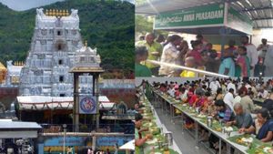టీటీడీకి డొనేషన్ల వెల్లువ