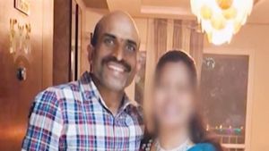 భార్య టార్చర్ పెడితే ఎన్ని లక్షలు సంపాదించినా ఏం ఉపయోగం: సాఫ్ట్‌వేర్ ఇంజినీర్ ఆత్మహత్య