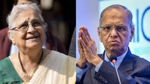 Infosys `మూర్తి` దంపతులపై ఆగ్రహావేశాలు