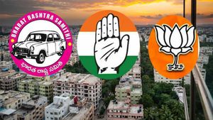 జూబ్లీహిల్స్ బీజేపీ అభ్యర్దిగా కాంగ్రెస్ నేత..!?