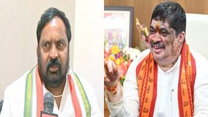 భగ్గుమన్న విభేధాలు.. మంత్రి పొన్నంపై సొంత పార్టీ మాజీ ఎంపీ ఫైర్ !