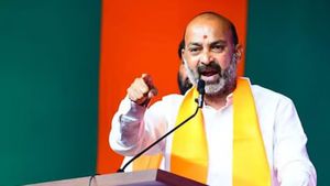 కేంద్రమంత్రికి మళ్ళీ షాక్.. మళ్ళీ మీటింగ్ అనుమతి నిరాకరణ!