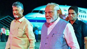  ఏపీ అభ్యర్ధనకు ఢిల్లీ అంగీకారం, రంగంలోకి కేంద్ర బృందాలు..!!