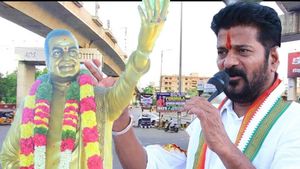 అమీర్‌పేట మైత్రీవనం చౌరస్తాలో అన్న NTR విగ్రహం:  రేవంత్‌రెడ్డి